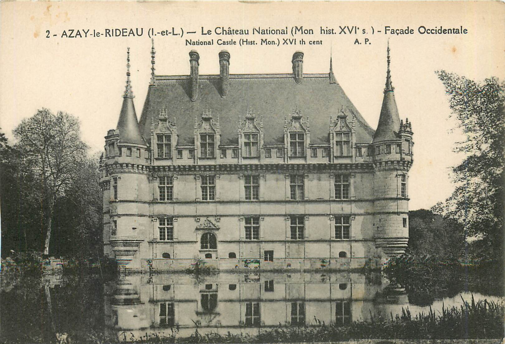 Azay-le-Rideau — Das nationale Schloss (Mon. hist. XVI. Jh.) — Westfassade