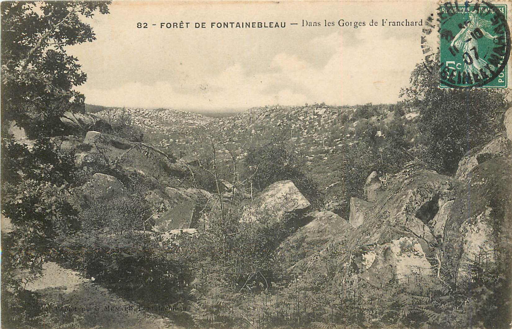 Forêt de Fontainebleau — Dans les Gorges de Franchard — Éditeur : Christyn & Ménard, n°82