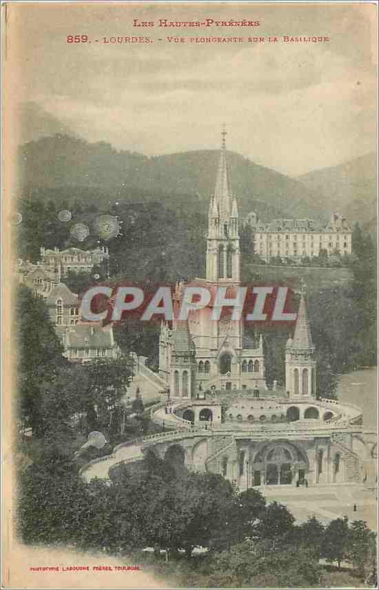 CPA Les hautes pyrenees lourdes Vue plongeante sur la basilique