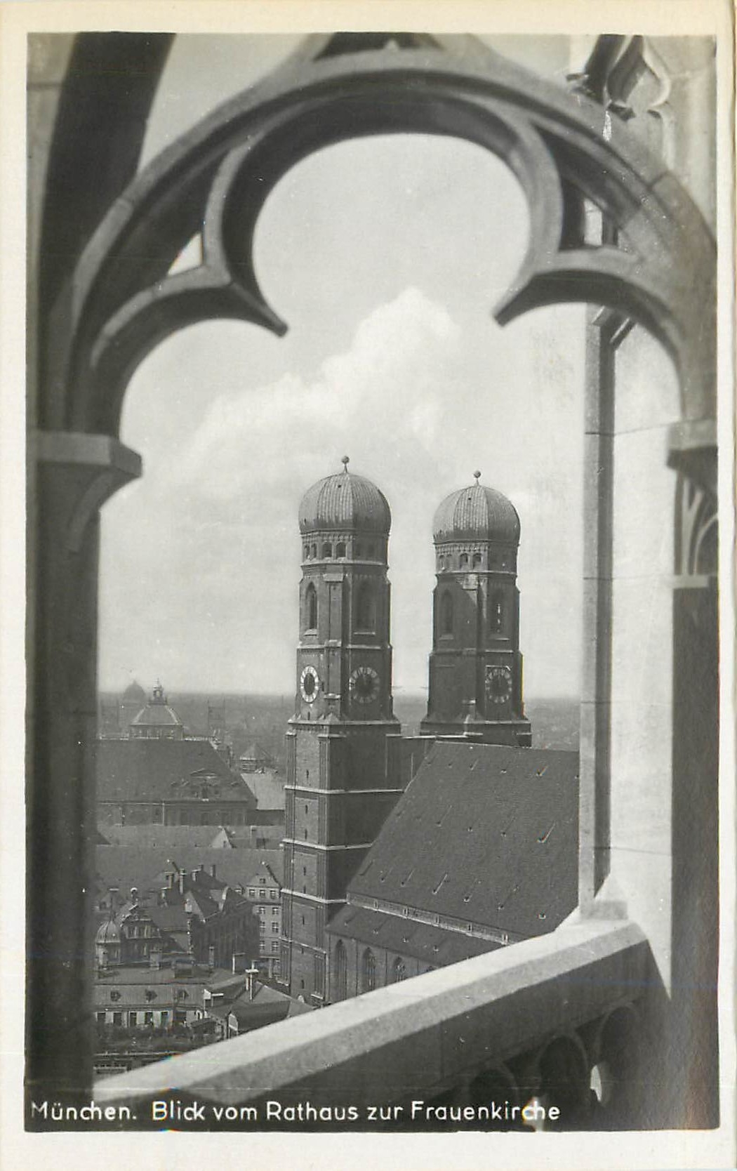CPA Munchen  Blick vom Rathaus zur frauen kirche