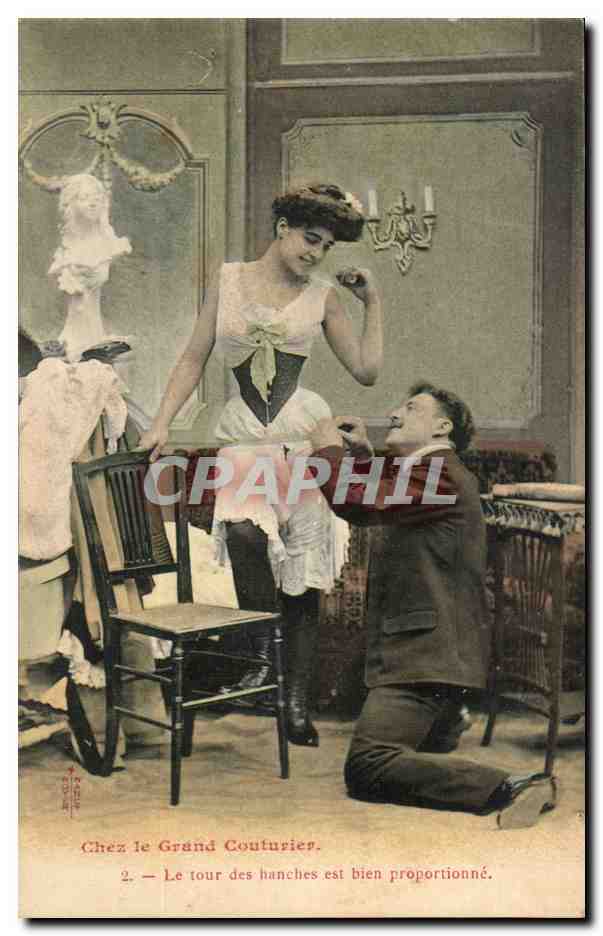 Fantaisie CPA LChez le grand couturier Le tour des hanches est bien proportionne