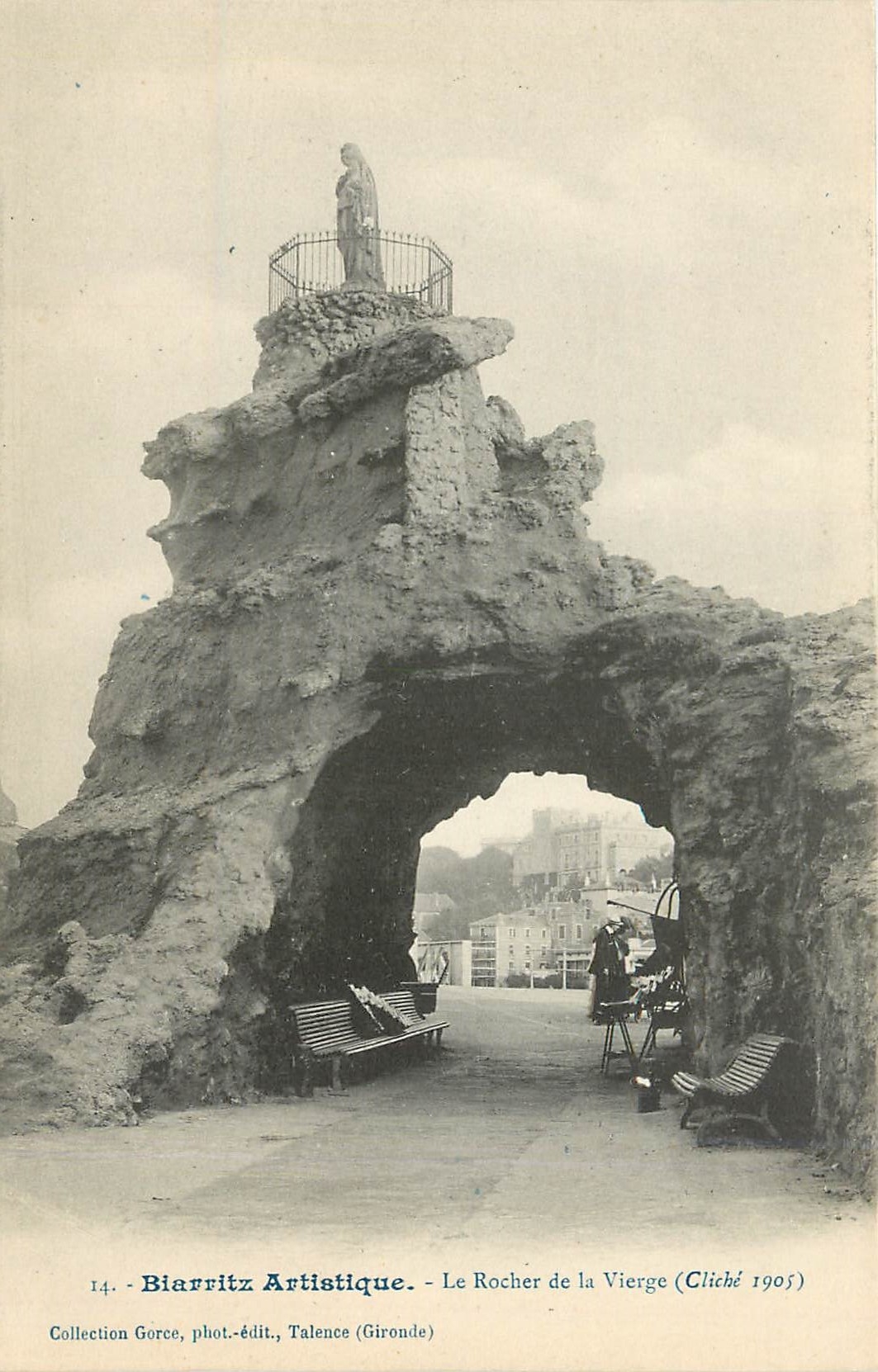CPA Biarritz Artistique Le Rocher de la Vierge 