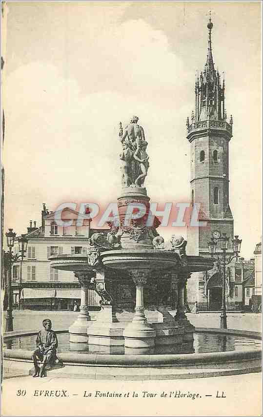 CPA Evreux La Fontaine et la Tour de l'Horloge 