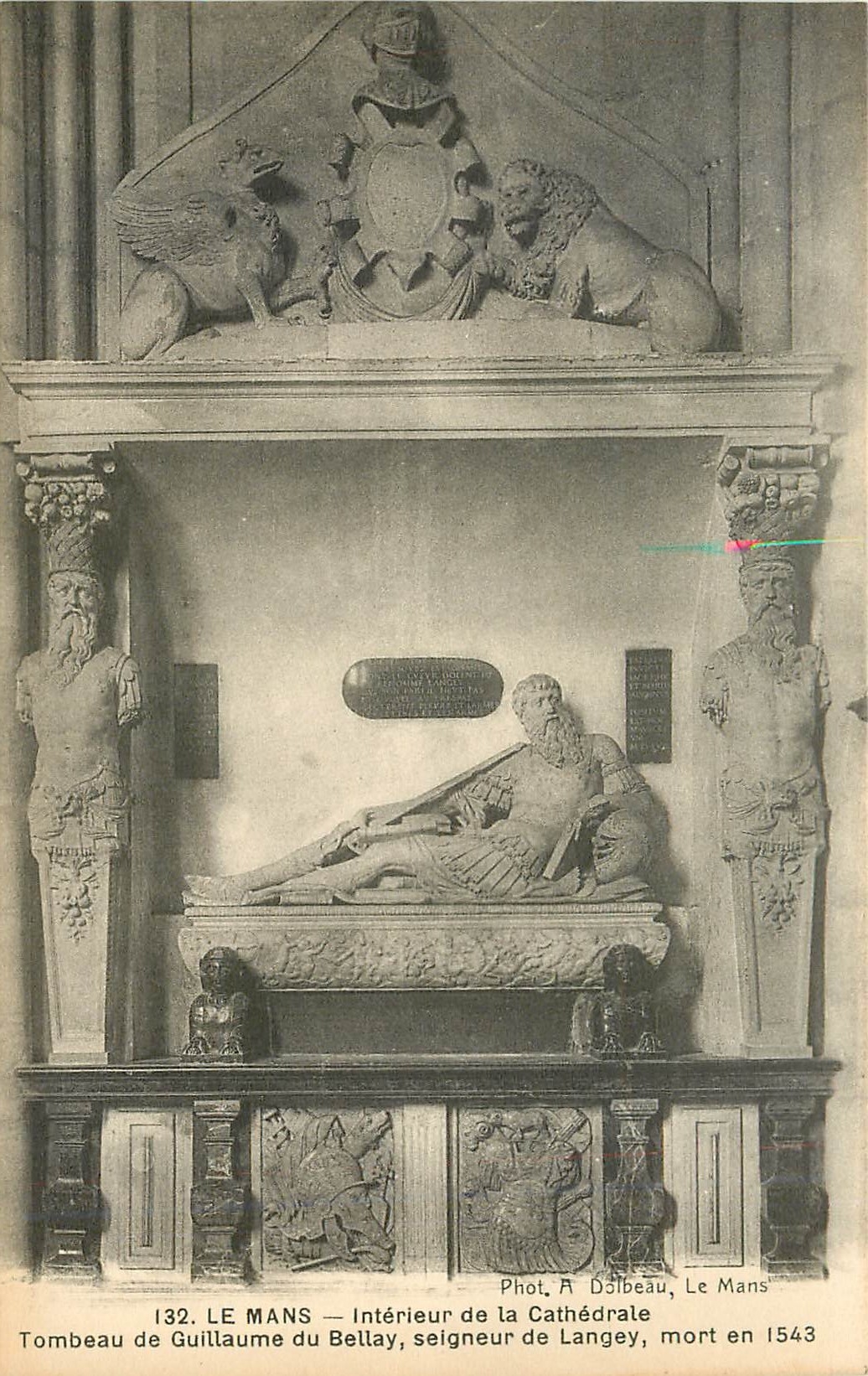 CPA Le Mans Interieur de la Cathedrale Tombeau de Guillaume du Bellay 