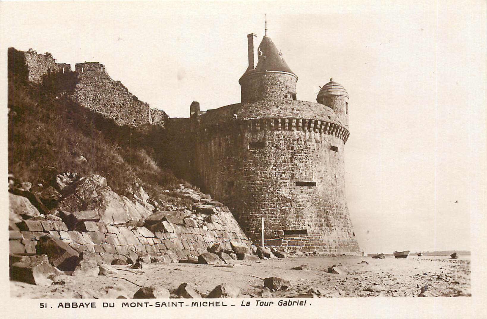 Abbaye du Mont-Saint-Michel — La Tour Gabriel — Édition des Monuments Historiques