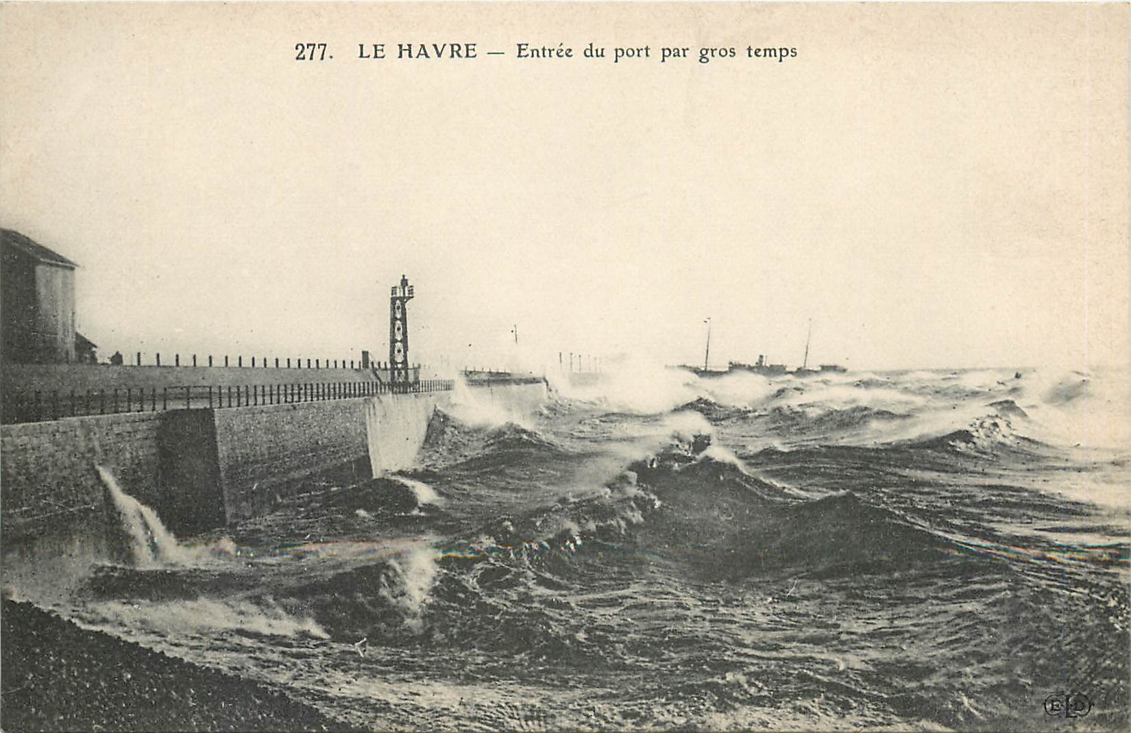 CPA Le Havre Entree du port par gros temps 