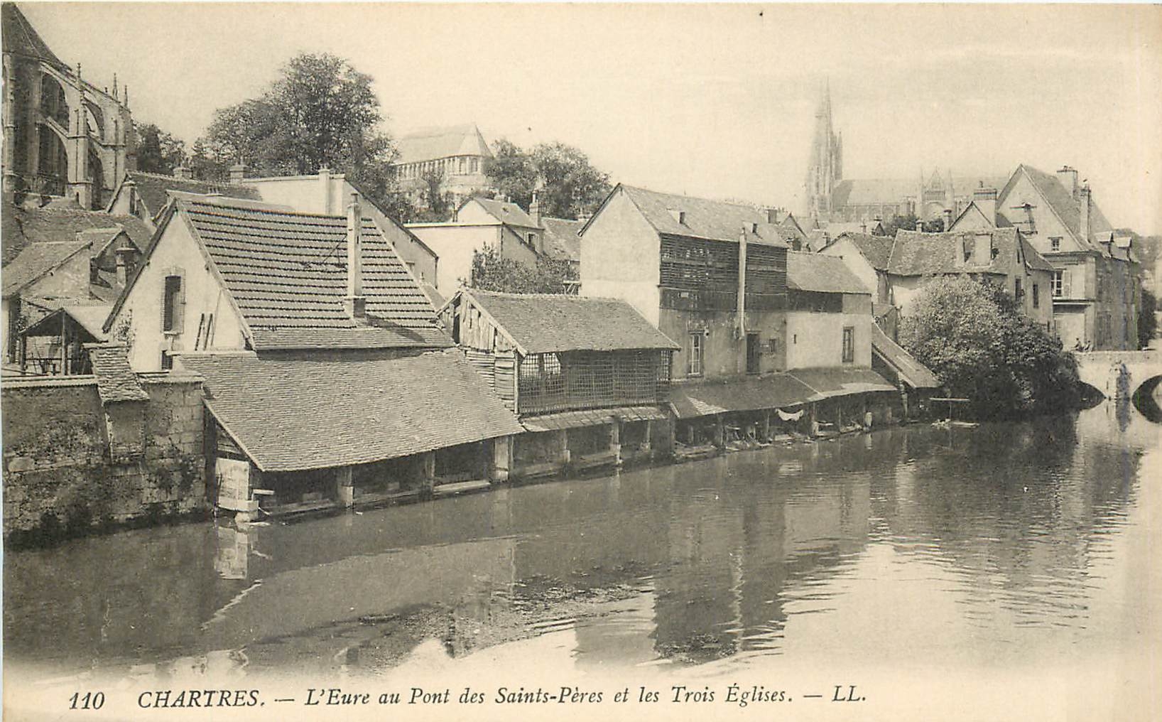 Chartres — L'Eure au Pont des Saints-Pères et les Trois Églises — LL.