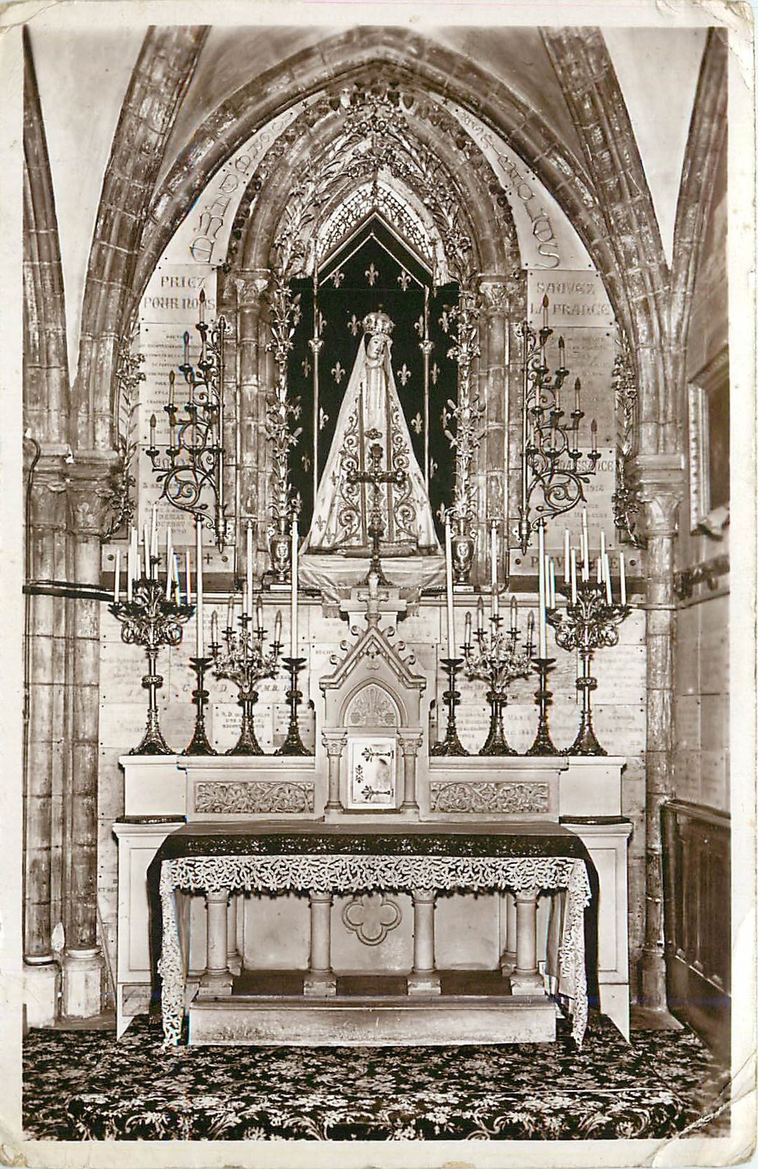 Saint-Nicolas de Saint-Maur (Seine) — Notre-Dame des Miracles — Holzstatue der Jungfrau des 19. Jahrhunderts