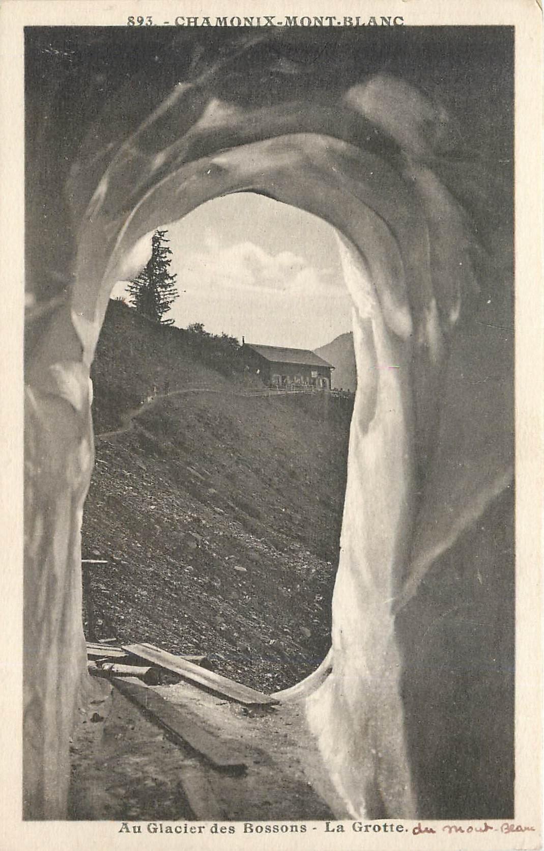 CPA Chamonix Mont Blanc Au Glacier des Bossons La Grotte 
