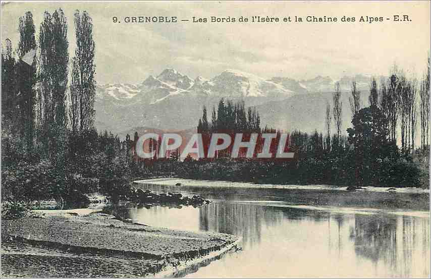 CPA Grenoble Les Bords de l'Isere et la Chaine des Alpes 
