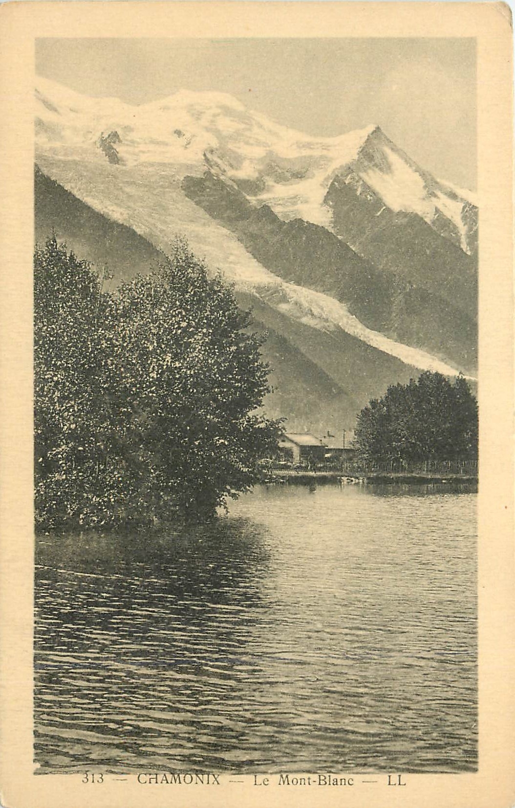 CPA Chamonix Le Mont Blanc 