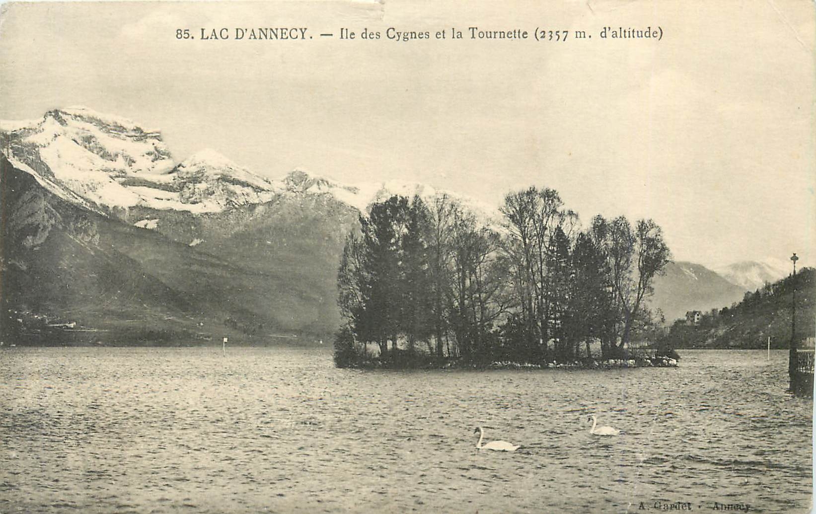 CPA Lac d'Annecy Ile des Cygnes et la Tournette 