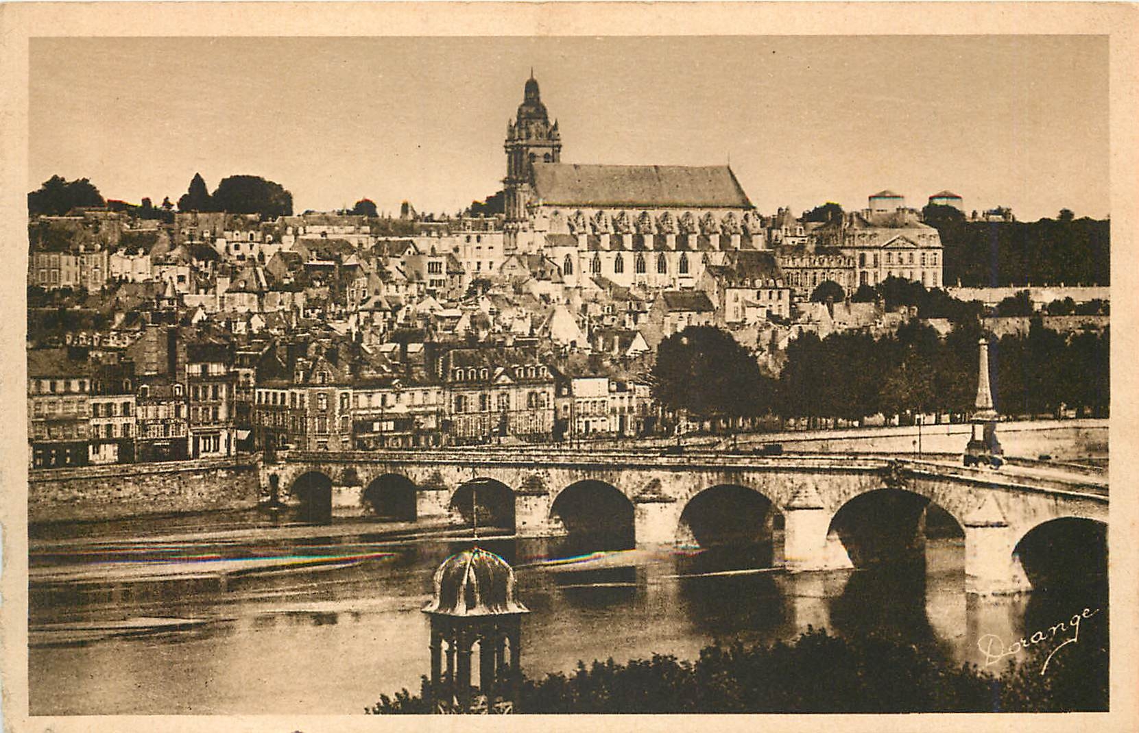 Blois — Vue générale et le Pont sur la Loire — R.D. — Dorange