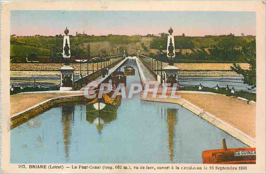 CPA Briare Loiret Le Pont Canal vu de face couvert a la circulation 