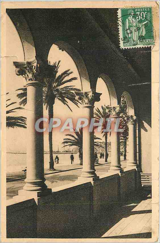 CPA Cannes Vue sur la Croisette 