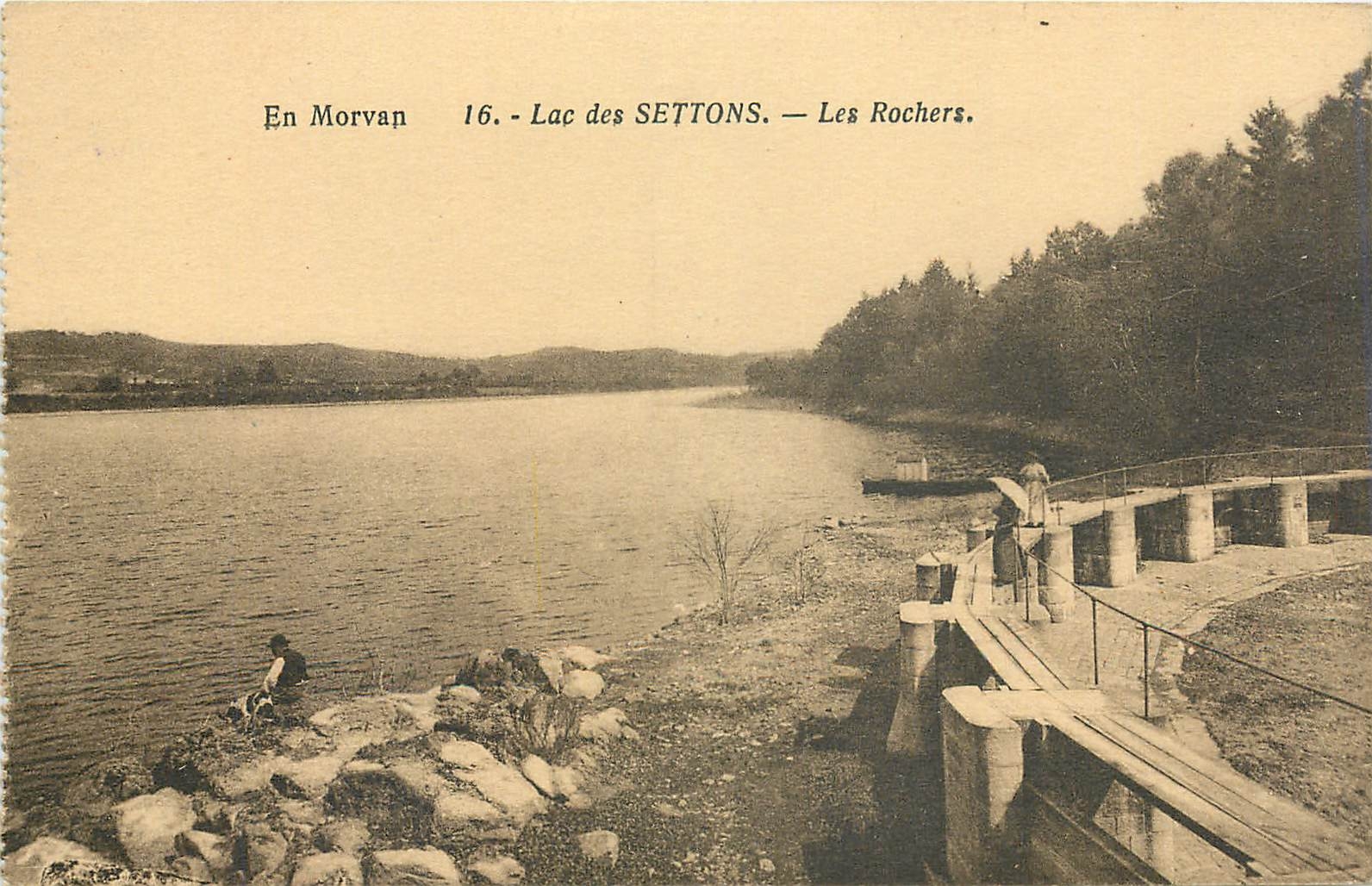 CPA En Morvan Lac des Settons Les Rochers 