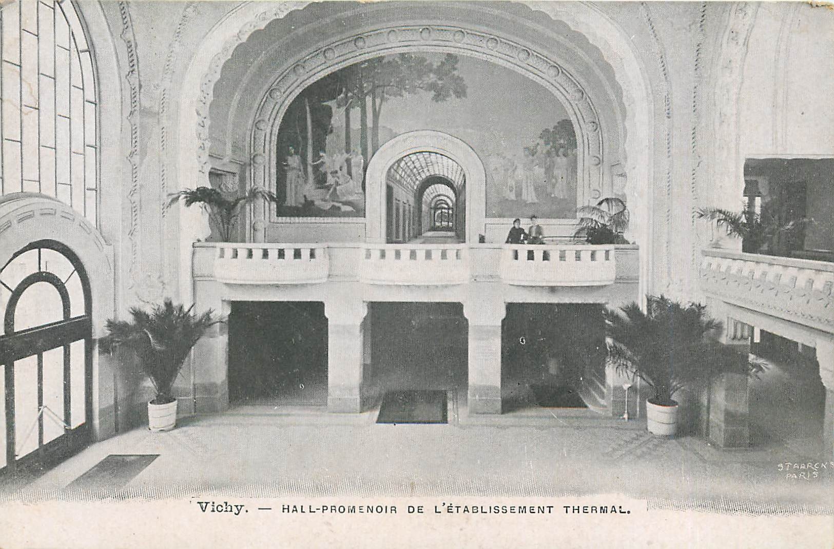 CPA Vichy Hall Promenoir de l'Etablissement Thermal 