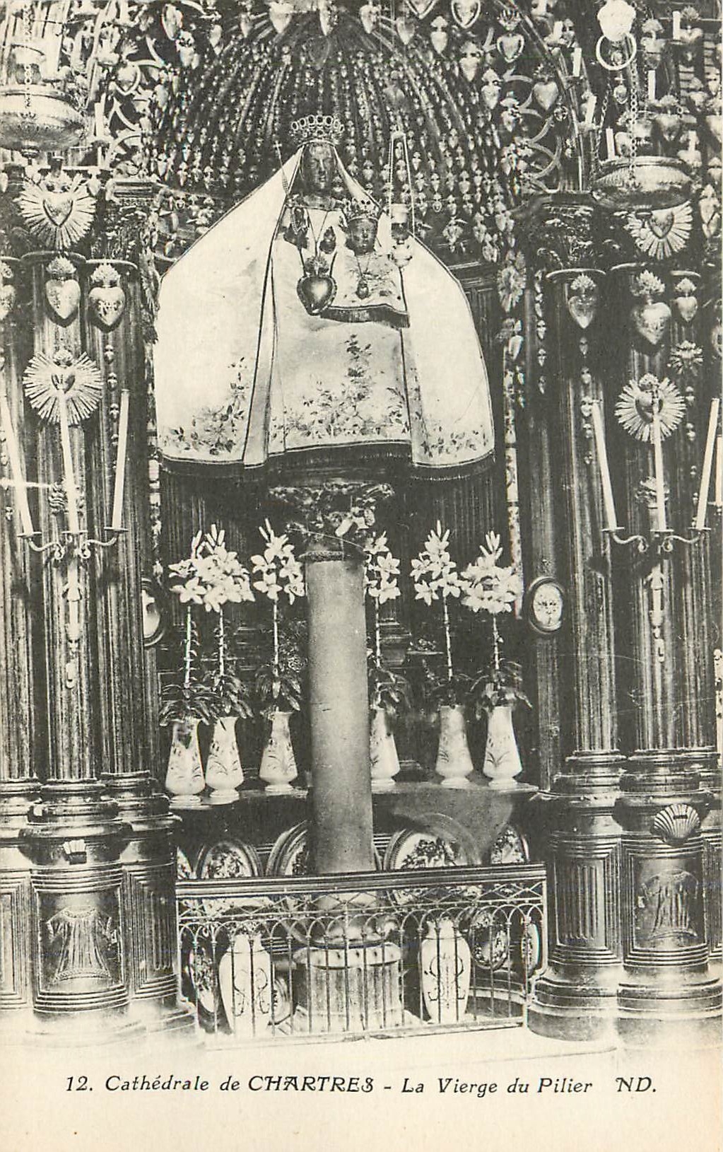 CPA Cathedrale de Chartres La Vierge du Pilier 