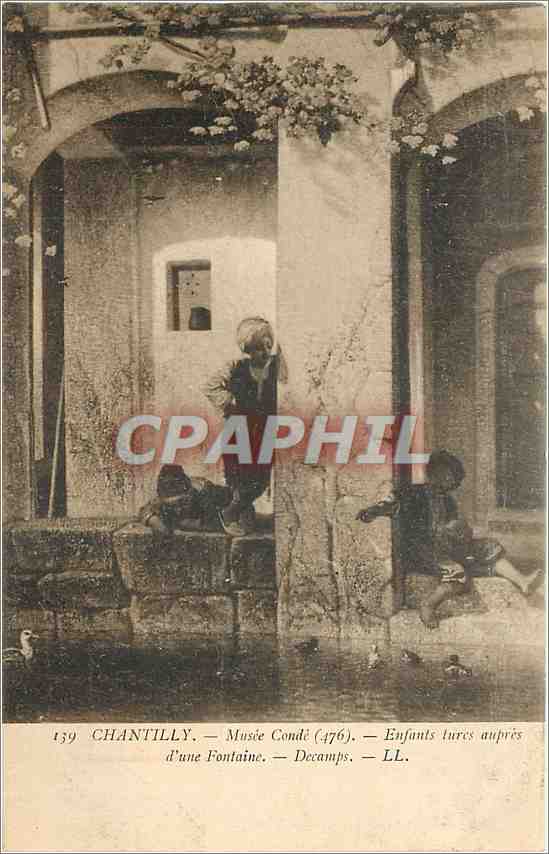 CPA Chantilly Musee Conde Enfants tures aupres d'une fontaine 