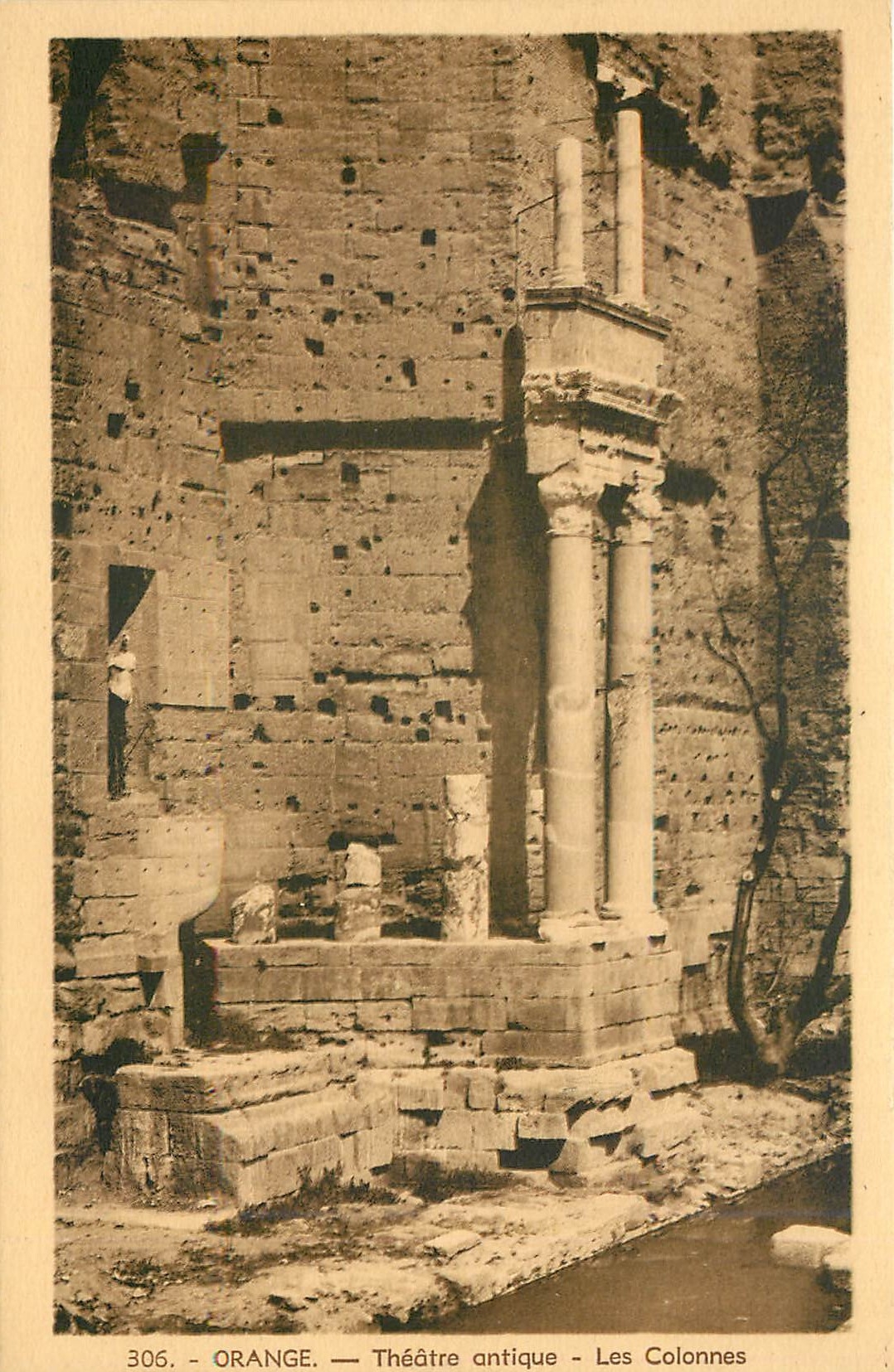 CPA Orange Theatre antique Les Colonnes 