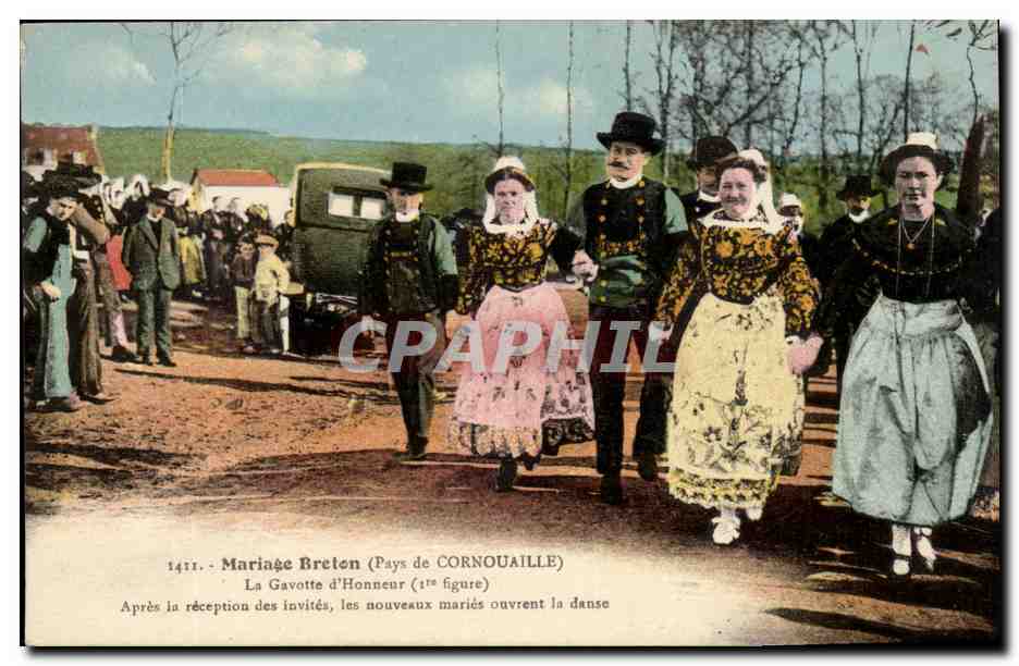 CPA Mariage breton (pays de Cornouailles) La Gavrotte d'honneur (1er figure) DAnse