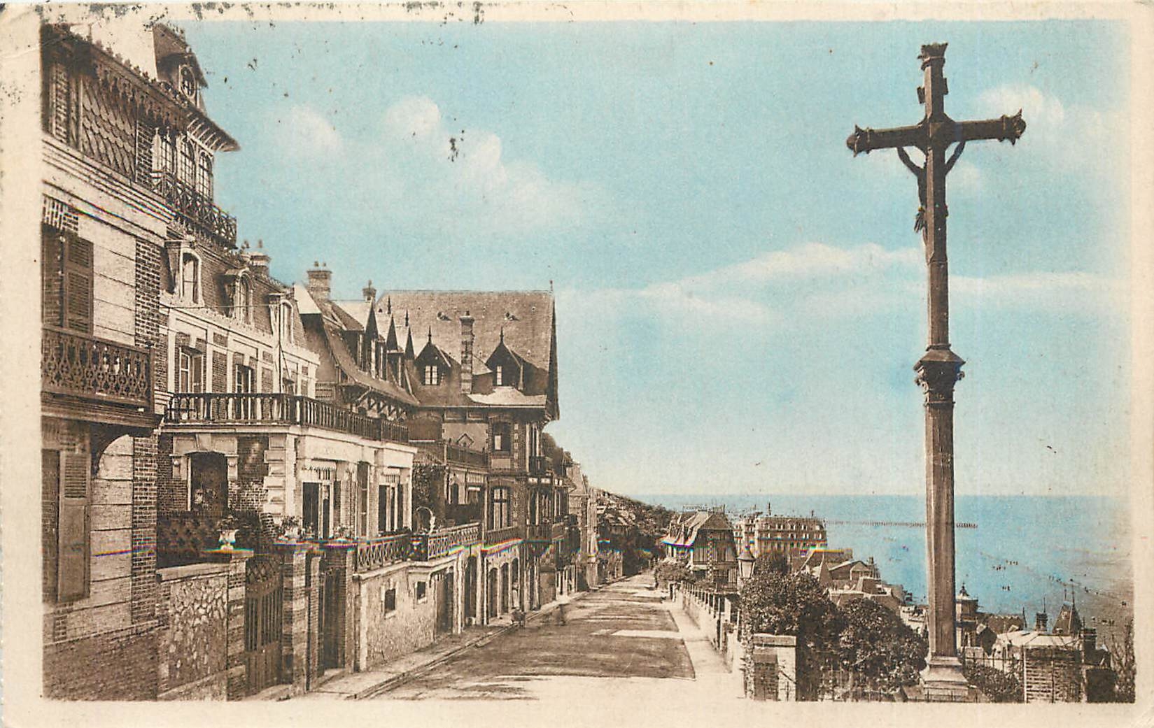Trouville, la Reine des Plages — Vue générale prise du Calvaire — éditeur Levé et Neubourg, n°31