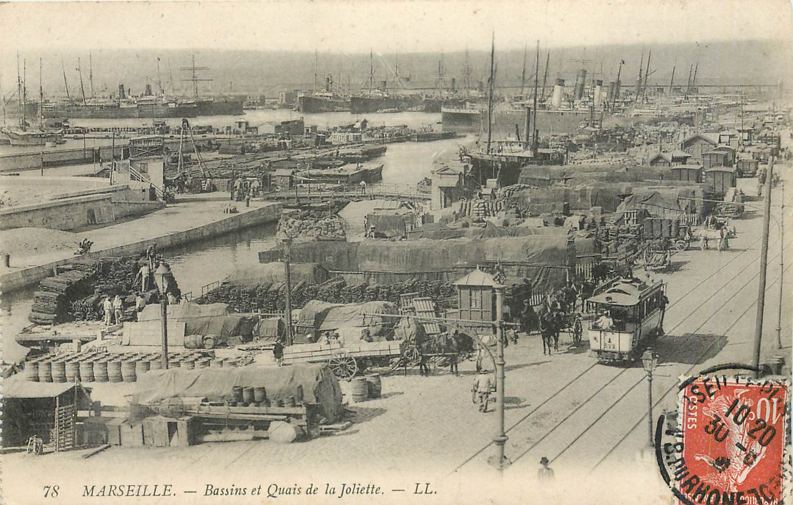CPA Marseille Bassins et Quais de la Joliette Bateaux