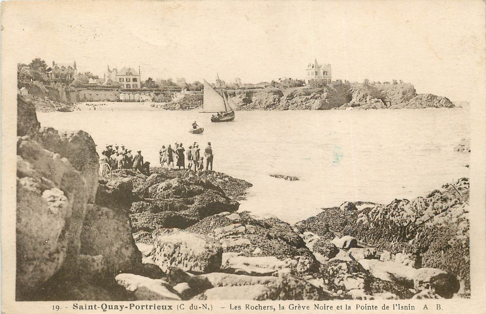 Saint-Quay-Portrieux (C du-N.) — Les Rochers, la Grève Noire et la Pointe de l'Isnin