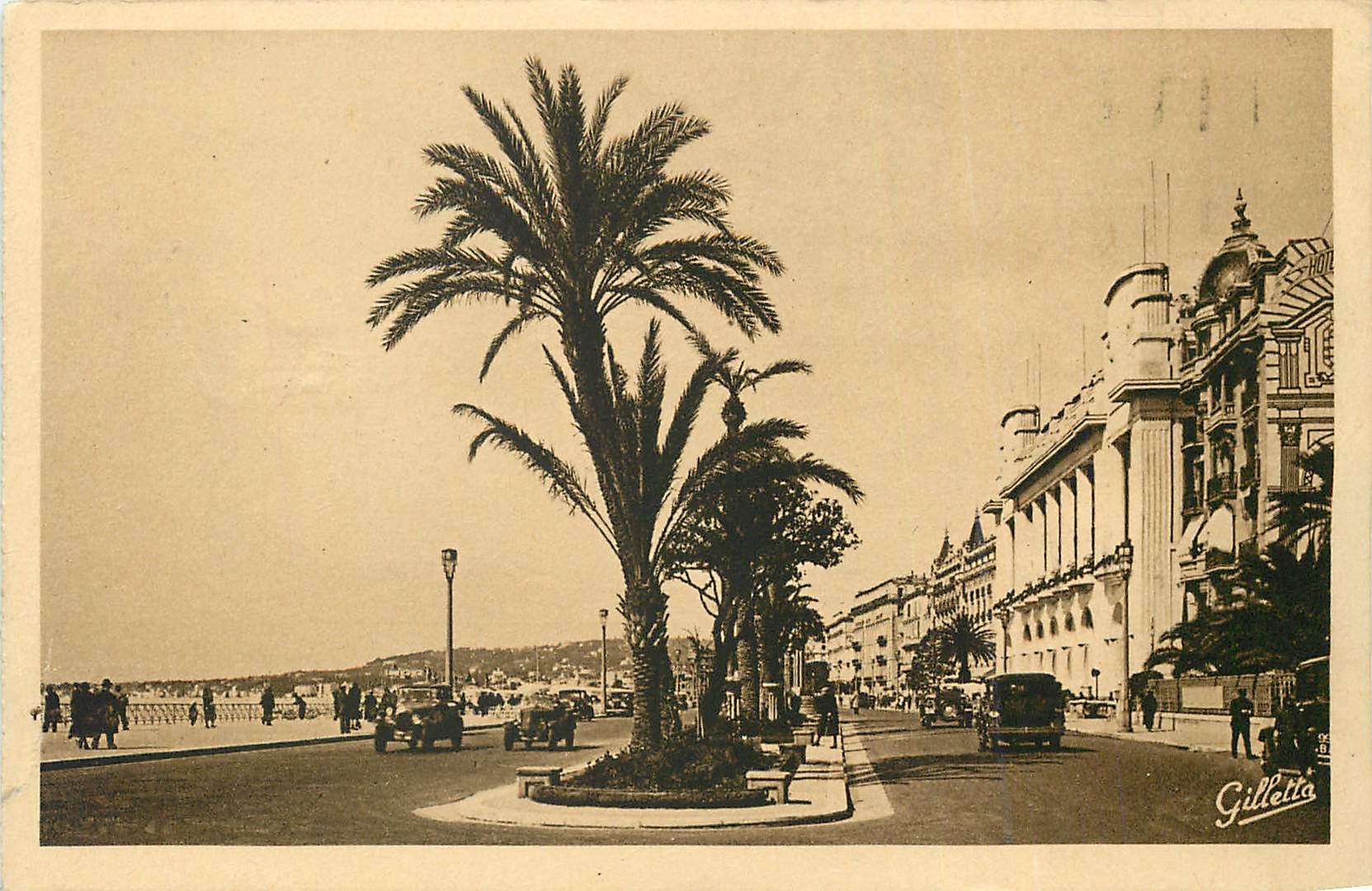 CPA Nice Promenade des Anglais Palais de la Mediterranee 