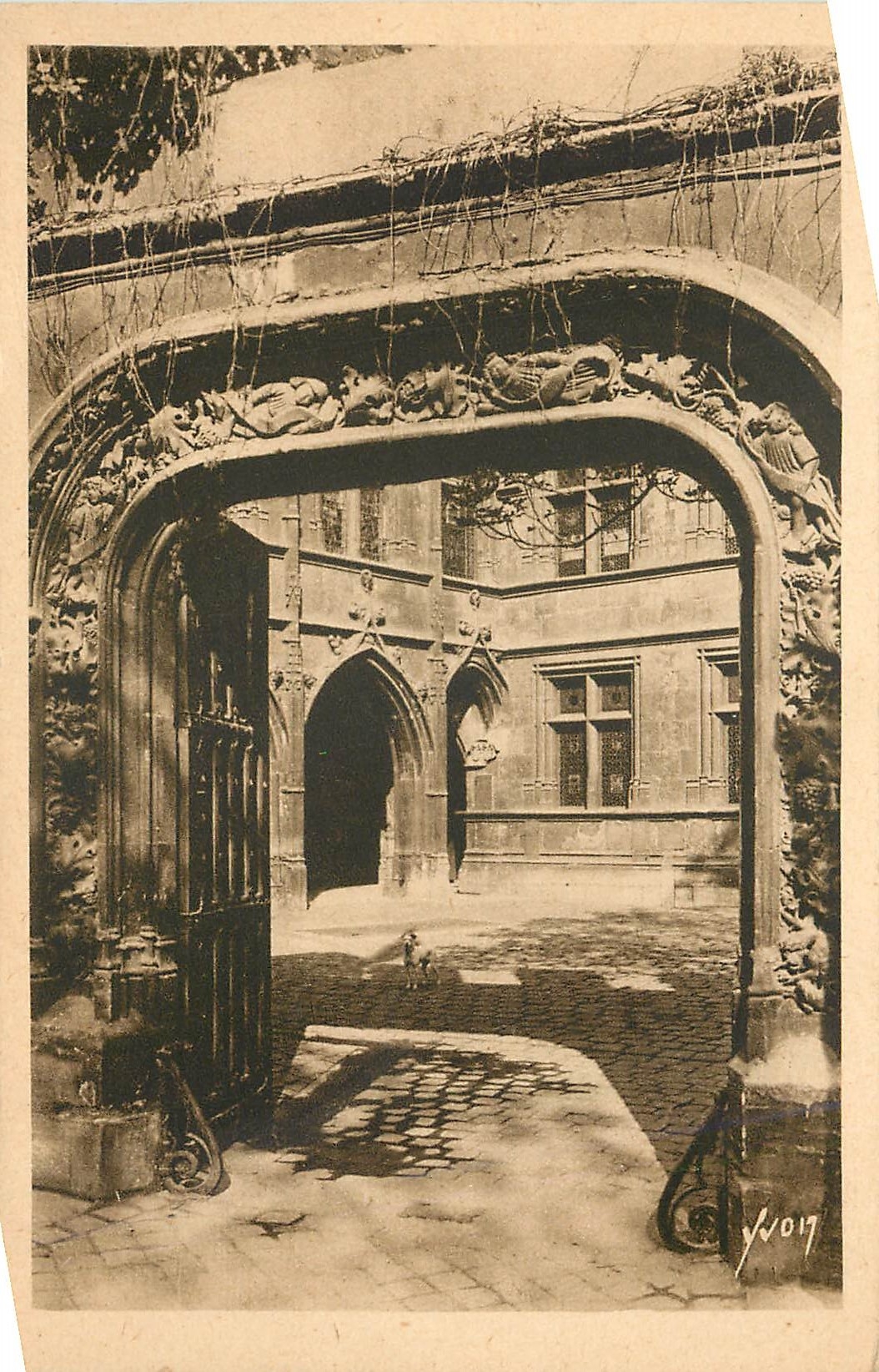 CPA Paris Musee de Cluny Porte d'Entree 