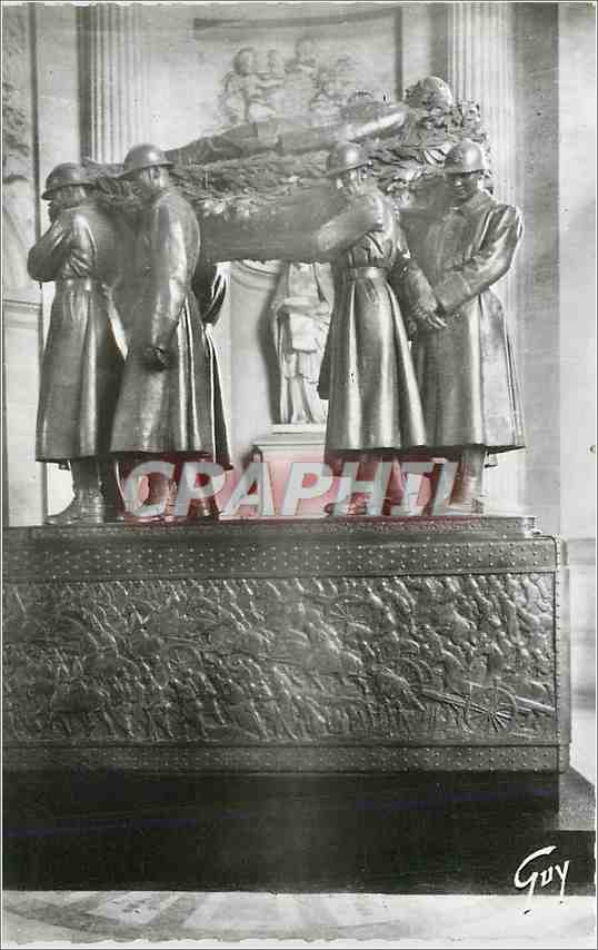 CPM Paris et ses Merveilles HS Le Tombeau du Marechal Foch aux Invalides 