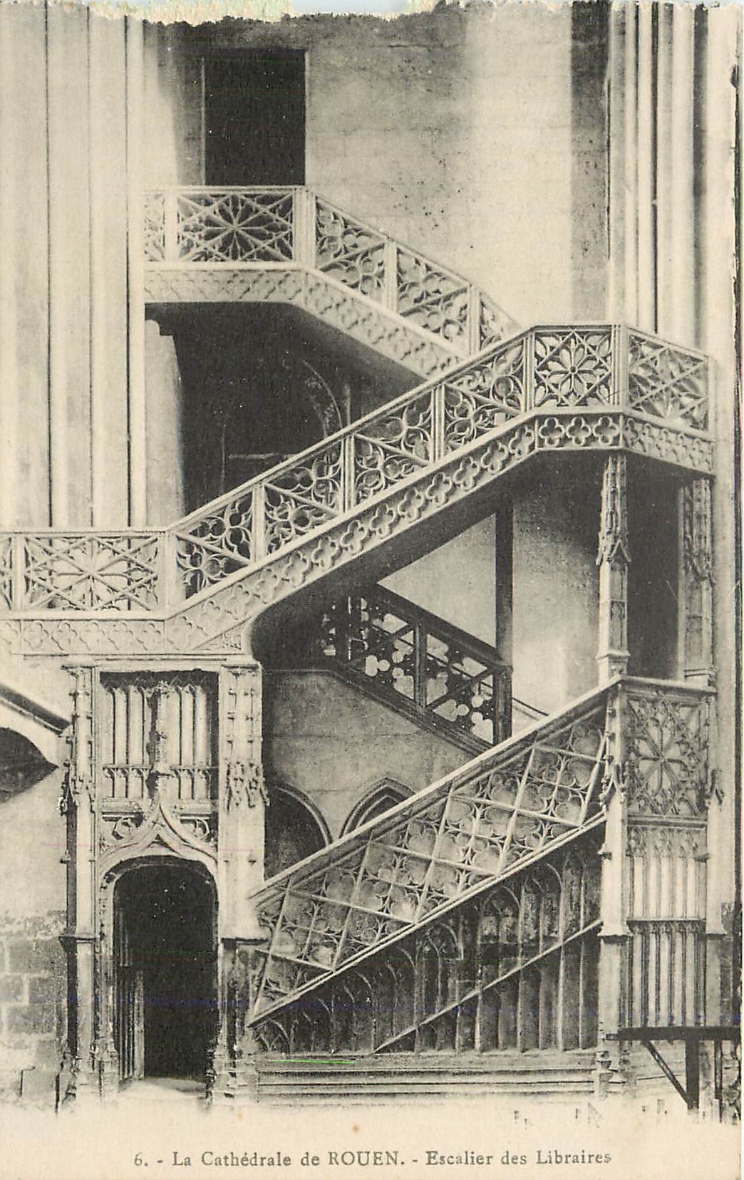 CPA La Cathedrale de Rouen Escalier des Libraires 