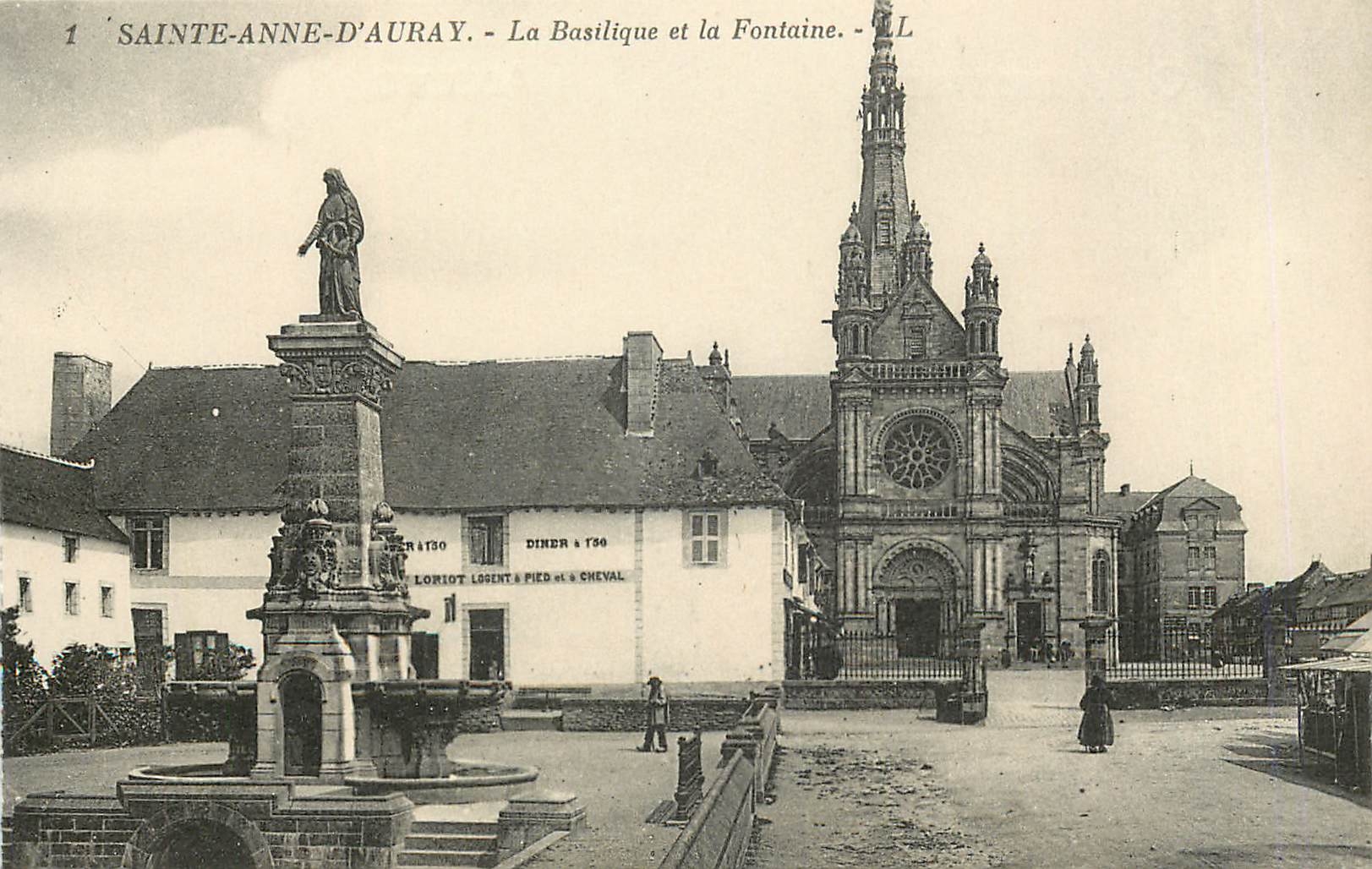 CPA Sainte Anne d'Auray La Basilique et la Fontaine 