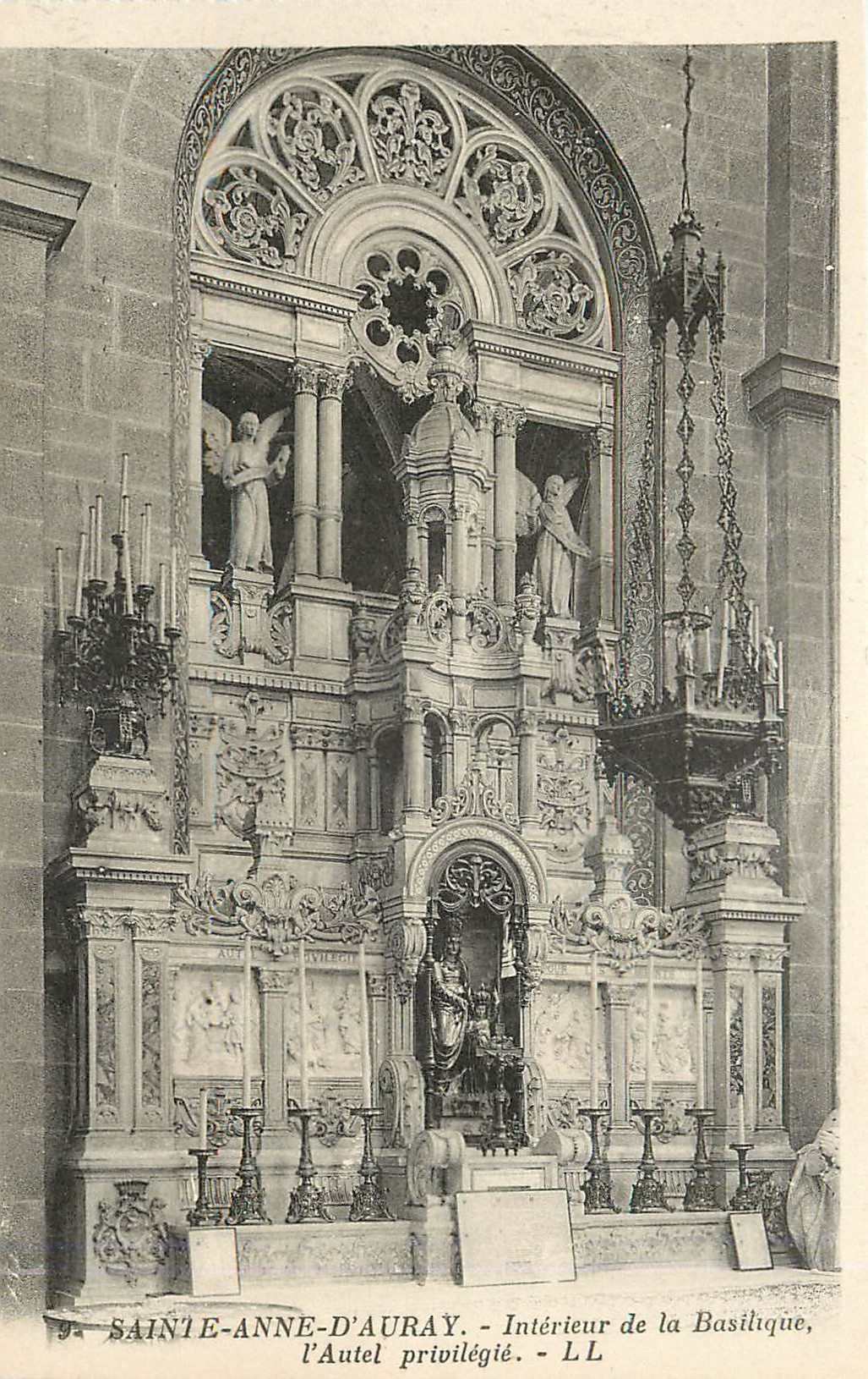 Sainte-Anne-d'Auray — Intérieur de la Basilique, l'Autel privilégié — LL