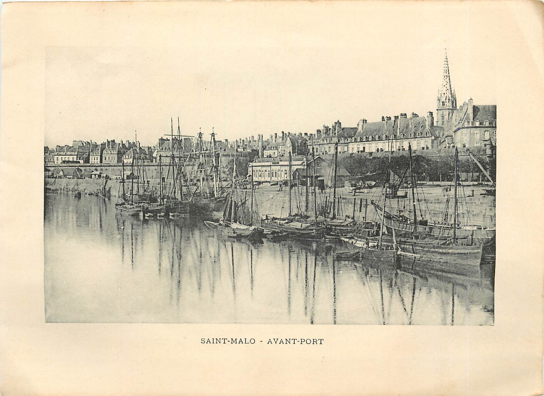 Saint-Malo - Avant-Port — vue du port avec bateaux et église — éditeur non visible
