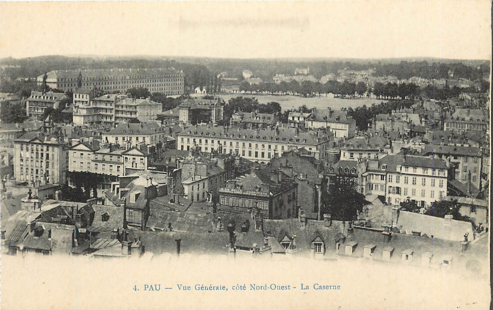 CPA Pau Vue Generale cote Nord Ouest La Caserne 