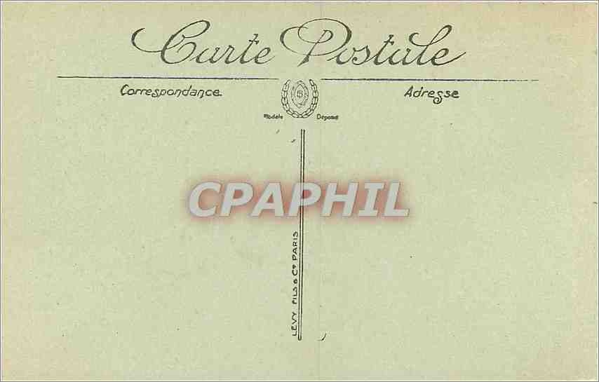 CPA La Grande Guerre Arras Apres le bombardement L'hotel de ville et les quartiers environnants — Rückseite