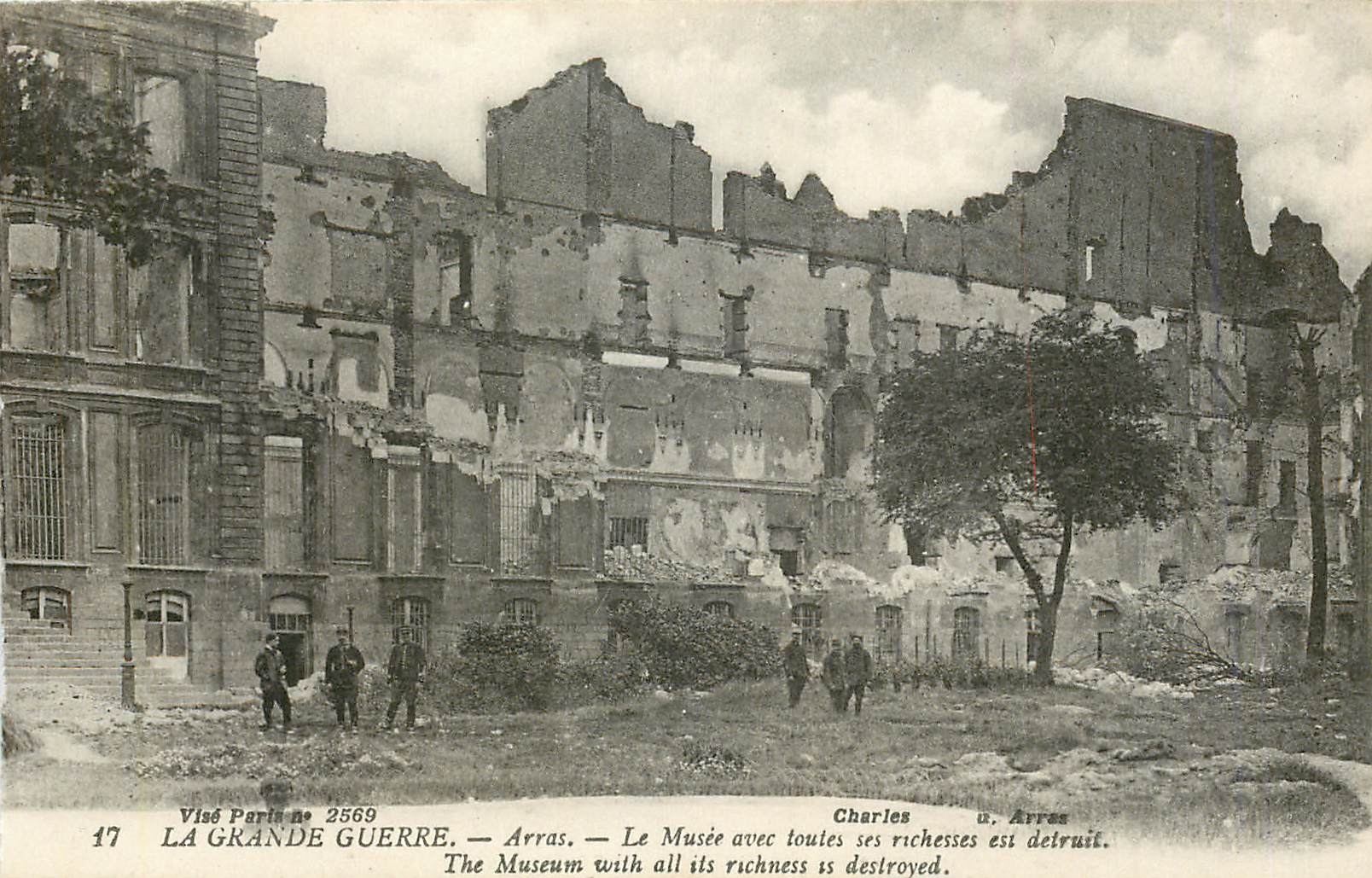 CPA La Grande Guerre Arras Le Musee avec toutes ses richesses est detruit 