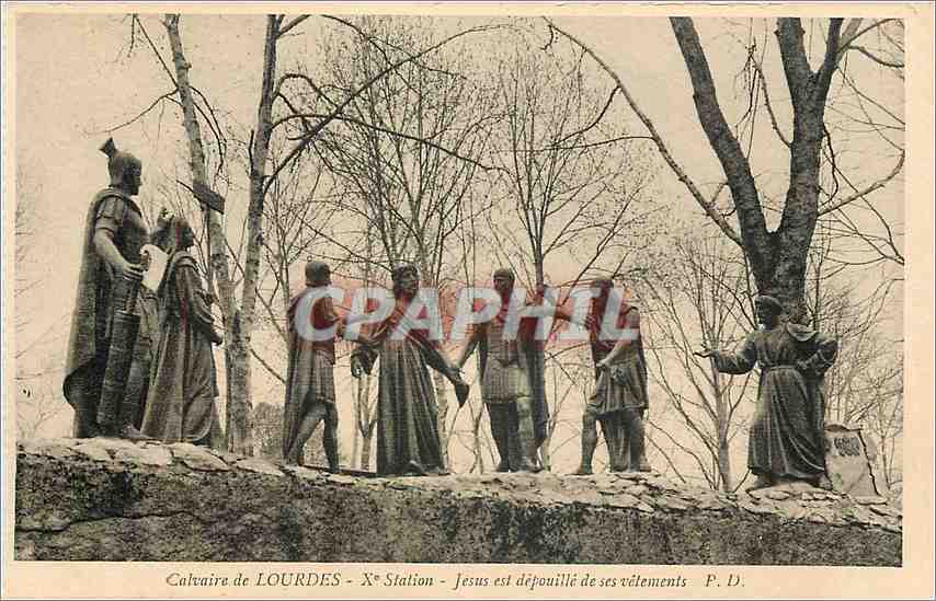 CPA Calvaire de Lourdes X Station Jesus est depuille de ses vetements 