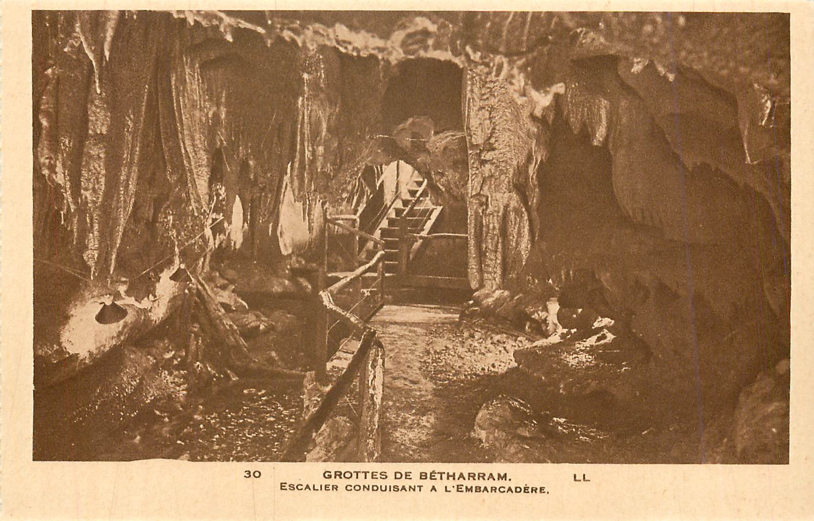 CPA Grottes de Betharram Escalier Conduisant a L'Embarcadere 