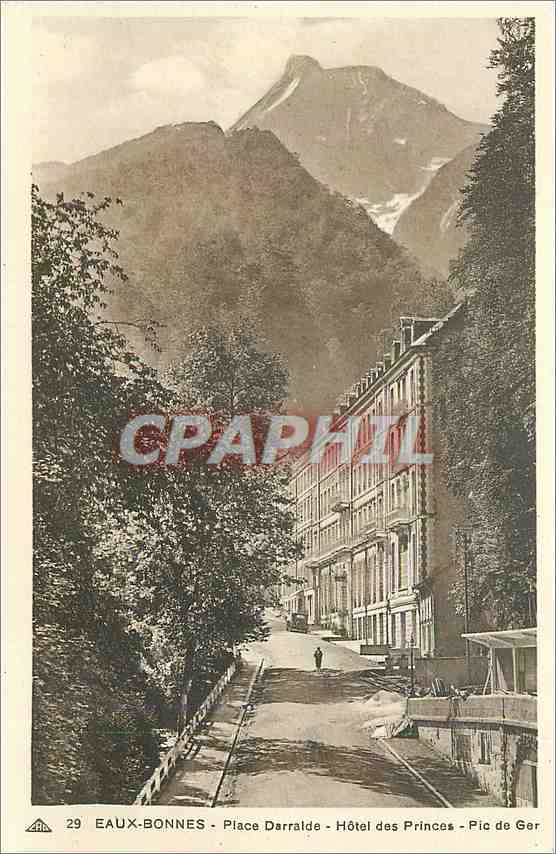 CPA Eaux Bonnes Place Darralde Hotel des Princes 