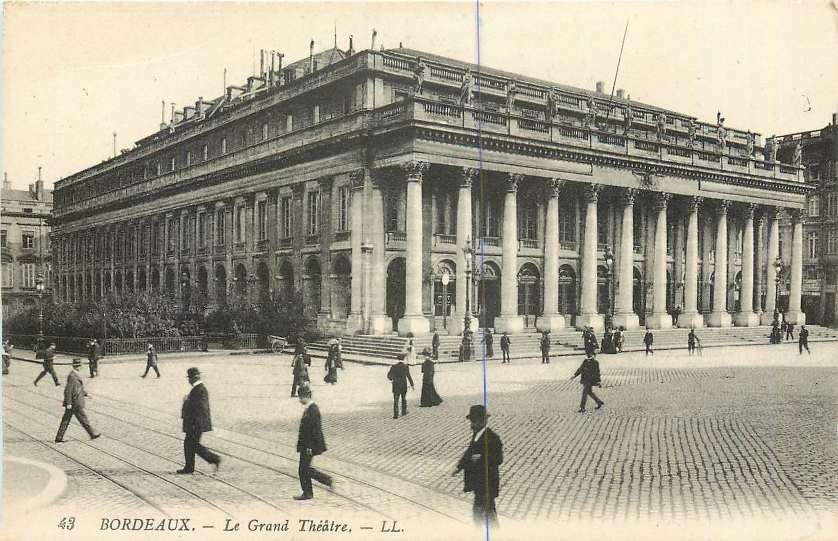 CPA Bordeaux Le Grand Theatre 