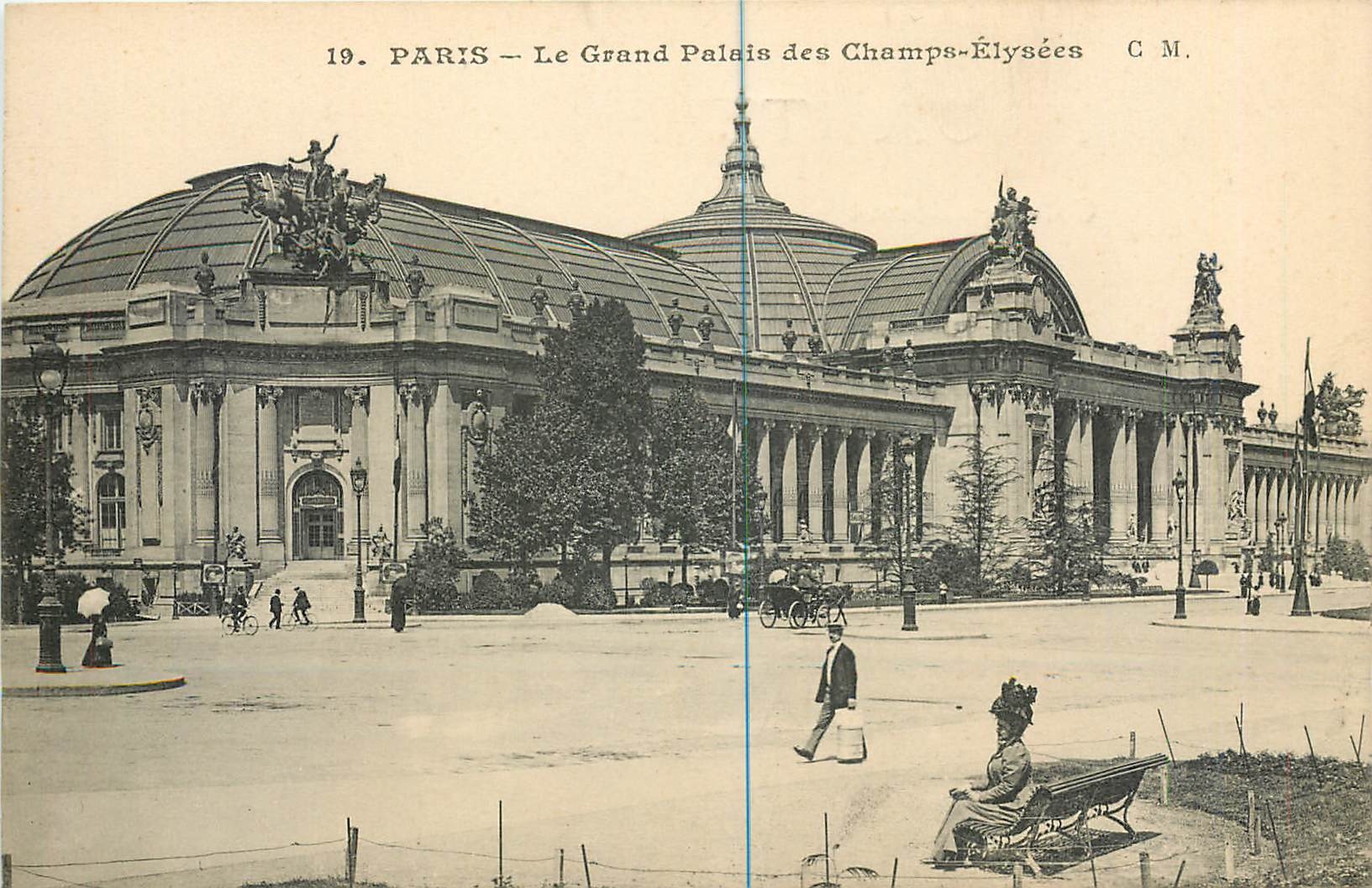 CPA Paris Le Grand Palais des Champs Elysees 