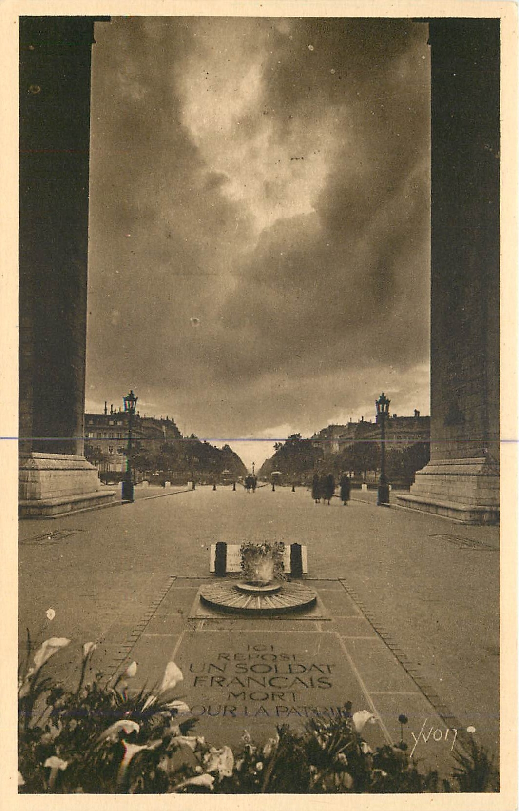 CPA Paris Tombeau du Soldat Inconnu 