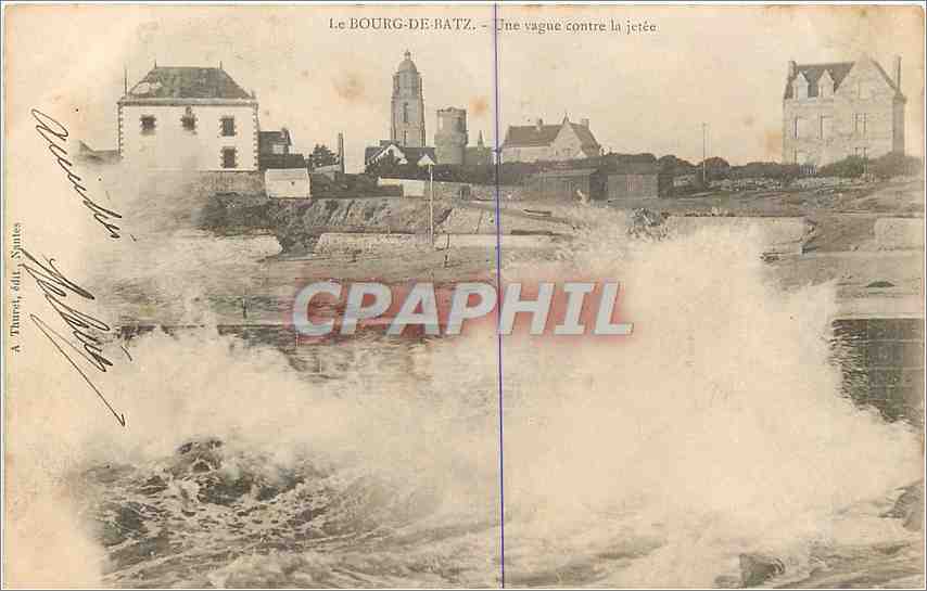 CPA Le Bourg de Batz Une vague contre la Jetee 