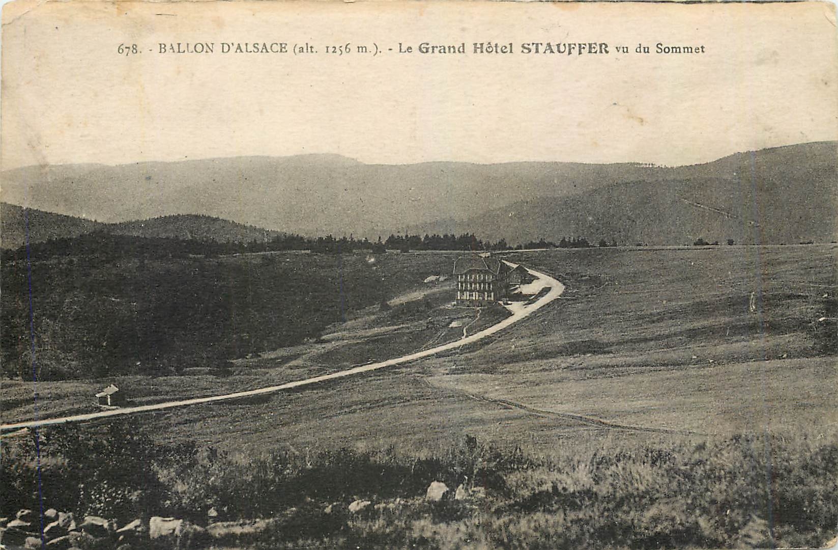 CPA Ballon d'Alsace Le Grand Hotel Stauffer vu du Sommet 
