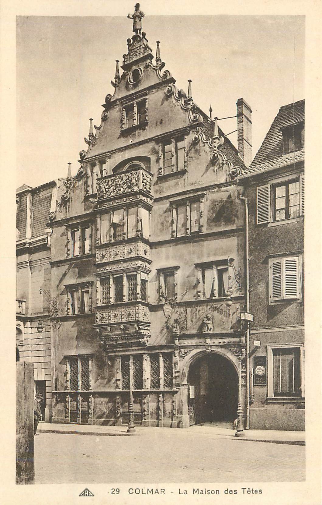 CPA Colmar La Maison des Tetes 