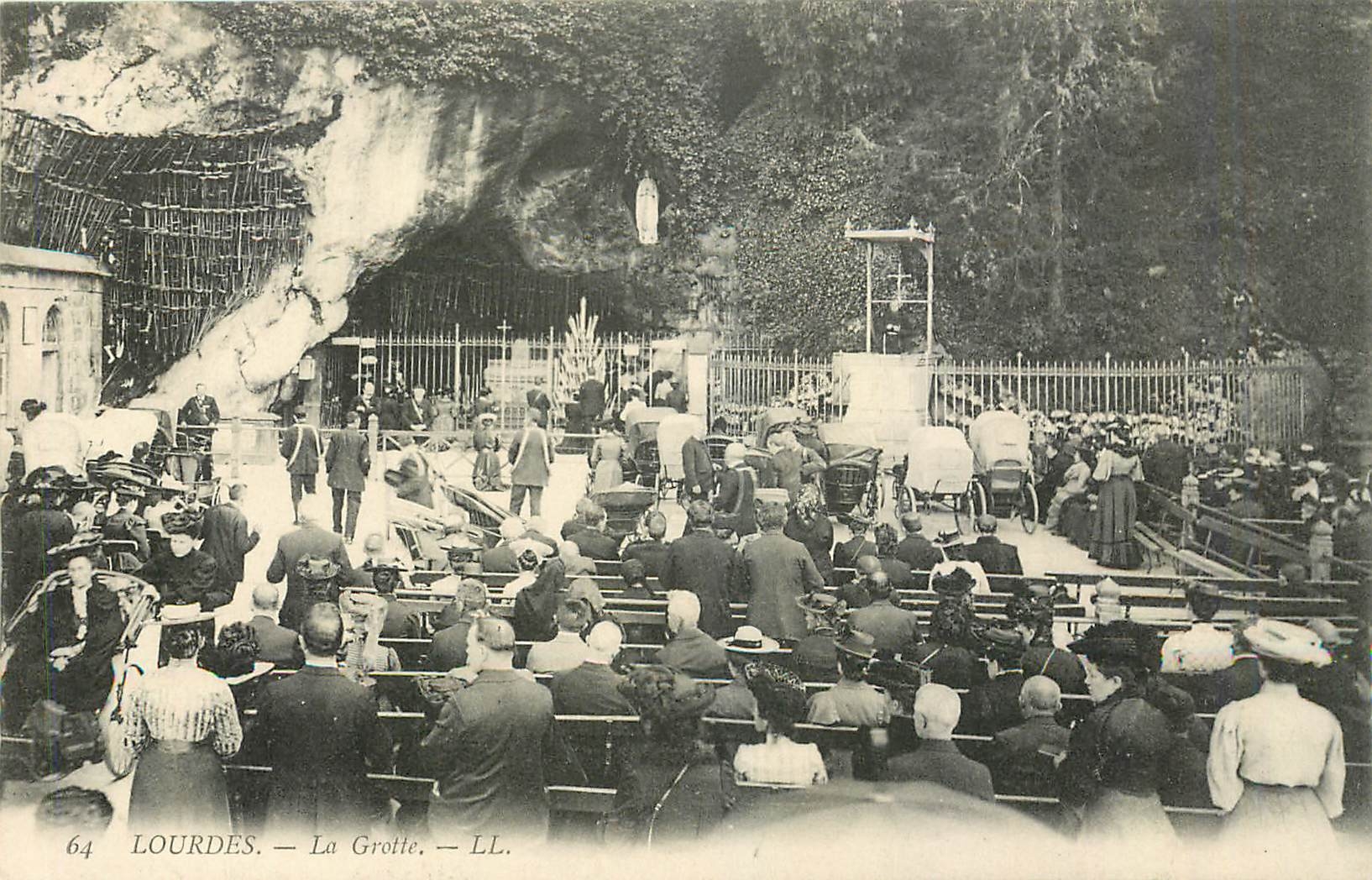 CPA Lourdes La Grotte 