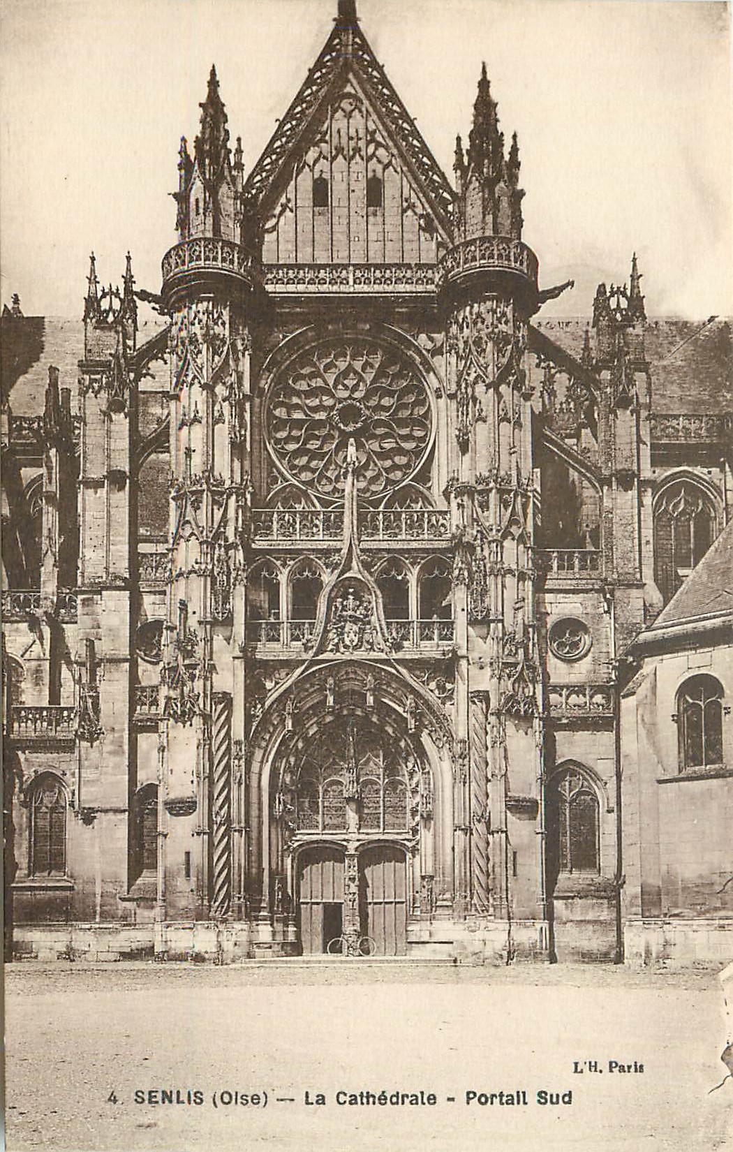 CPA Senlis Oise La Cathedrale Portail Sud 
