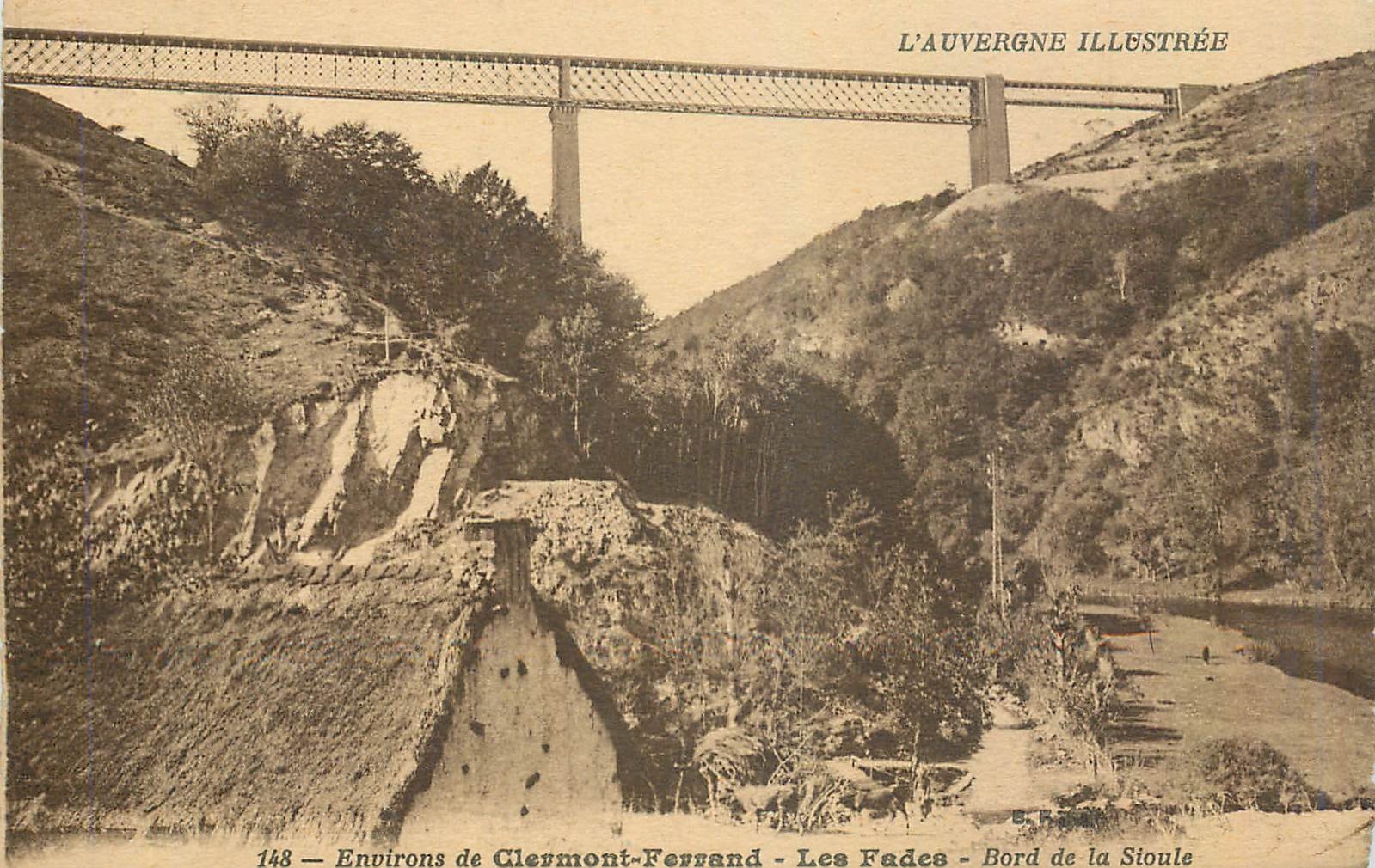 CPA Environs de Clermont Ferrand Les Fades Bord de la Sioule 